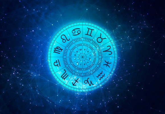 Pachnący horoskop - olejki eteryczne dla znaków zodiaku
